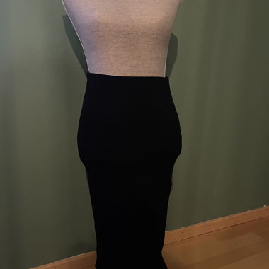 Tight skirt