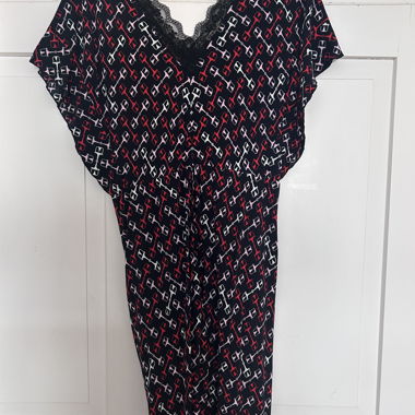 Robe en dentelle à motif Maje