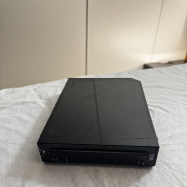 Nintendo Wii Schwarz mit Netzteil und Controllern