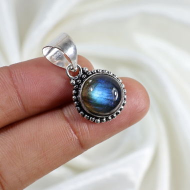 Petit pendentif avec labradorite 