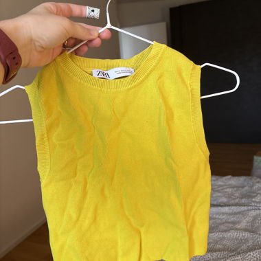 Zara Top (auch in Weiss erhältlich)