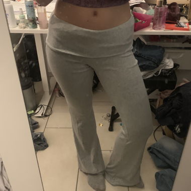 Cute grey flared leggings size L