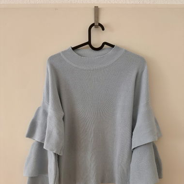 Cute winter/autumn light blue sweater 