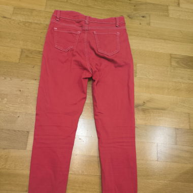 Pantalons en tissu rouges
