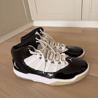 Baskets Jordan 11 Retro High