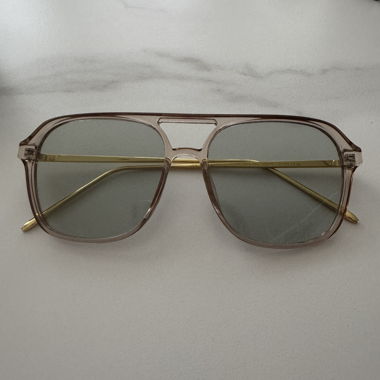 Lunettes de soleil avec branches dorées - H&M