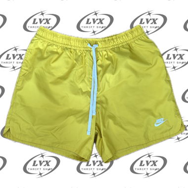 Shorts di NIKE - giallo