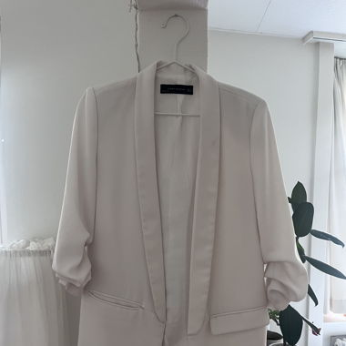 Weisser Blazer