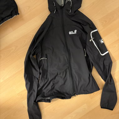 Jack Wolfskin jogging Jacke schwarz