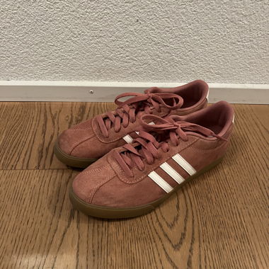 Adidas sneaker