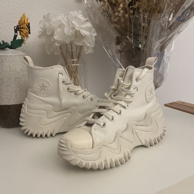 CONVERSE RUN STAR MOTION SEASONAL COLOR