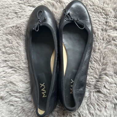 Black Lace-Up Ballet Flats MAX