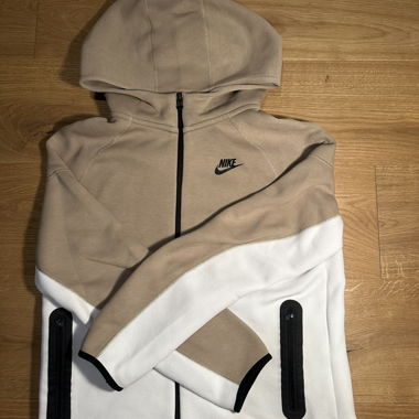 Nike Hooded Sweatshirt