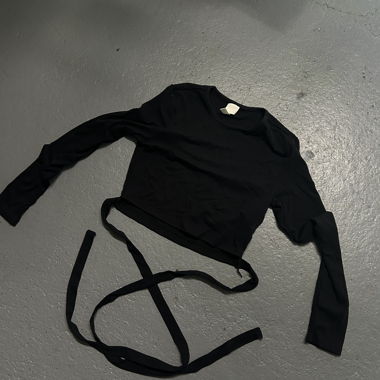 Long sleeve with laces