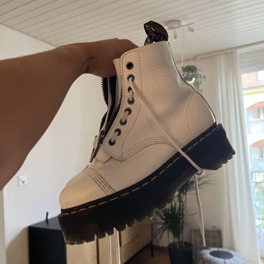 Dr. Martens Sinclairs Boots