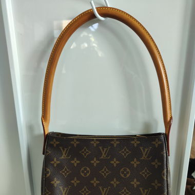 LOUIS VUITTON Bag