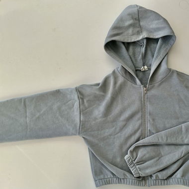 Grauer Hoodie