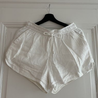 Shorts bianchi da donna H&M