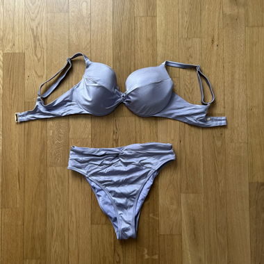 Ensemble bikini bleu clair