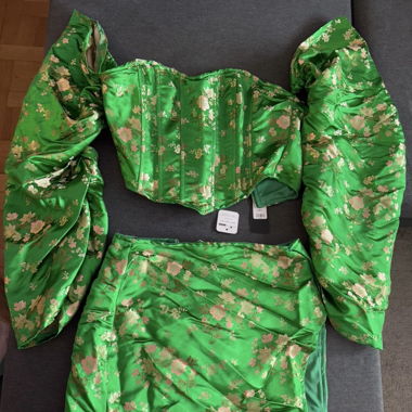  New Elegant Green Two-Piece Set