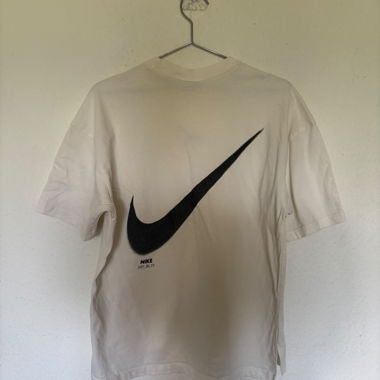 Nike White  T-shirt