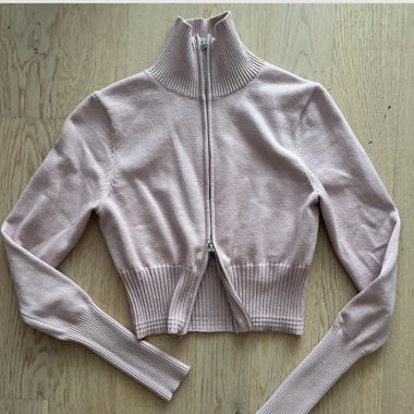 babypink Cropped-Zip-Cardigan von uo