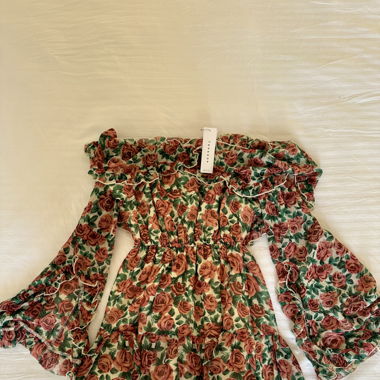 Kurzes Kleid aus Seidenchiffon