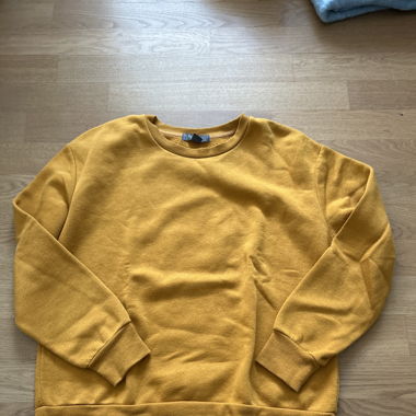 Crewneck