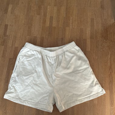 beige shorts