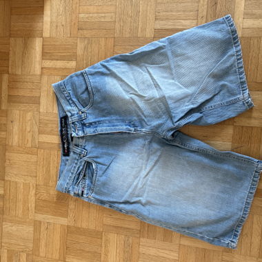 REEl Baggy Jean Shorts