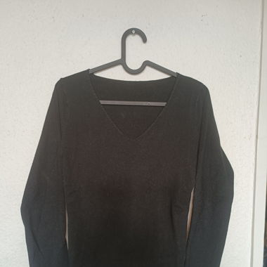 Pull noir