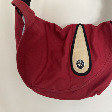 Rote Umhängetasche
