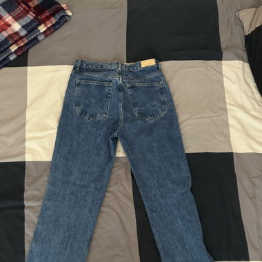 Jean mango 