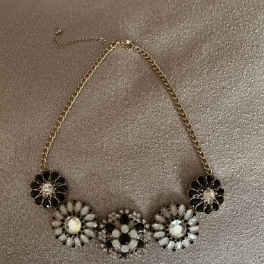 Kette mit Blumen