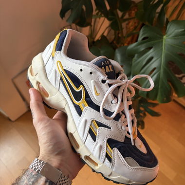 NIKE AIRMAX 96