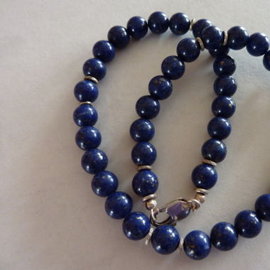 Schmuck aus Lapislazuli (3 Stück)