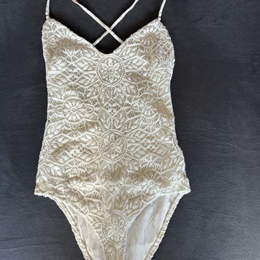 Bershka Spitzen-Body