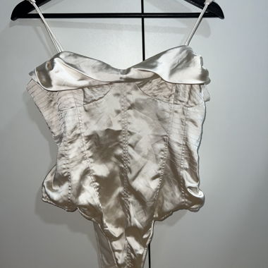 Eleganter Body