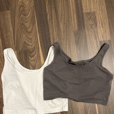 2 tops 