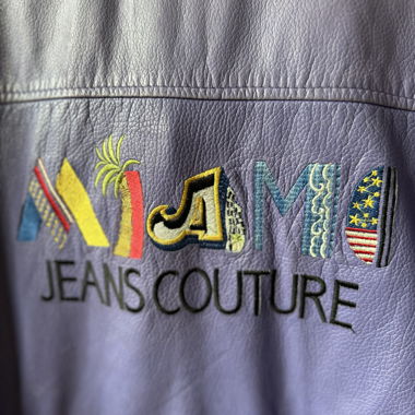 Veste en cuir vintage Versace des années 90