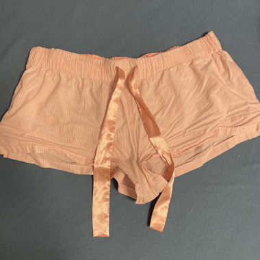 Shorts in raso rosa