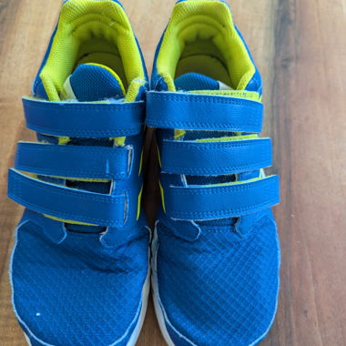 Adidas Hallenschuhe Gr. 36.5