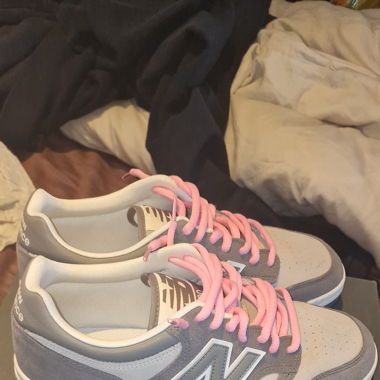 Newbalance 480 grey mit pinken/weissen Laces