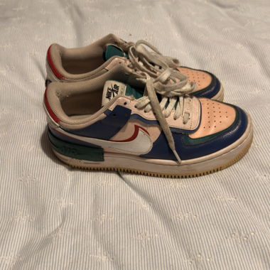 Nike Air mehrfarbige Sneakers