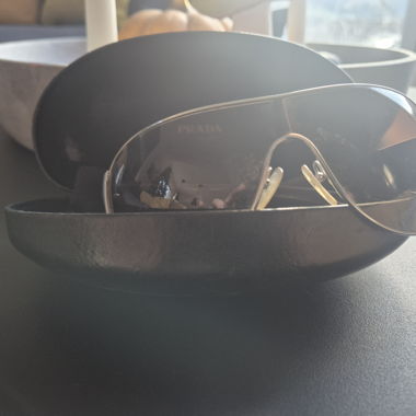 PRADA SONNENBRILLE
