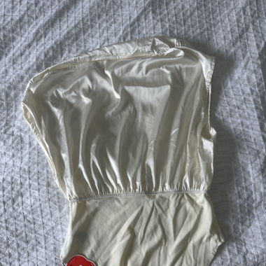 Blusen - Body in creme/weiss