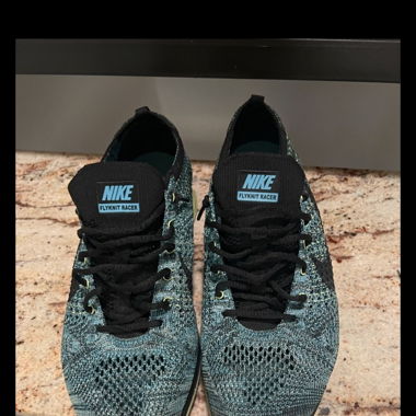 Nike Flyknit racer