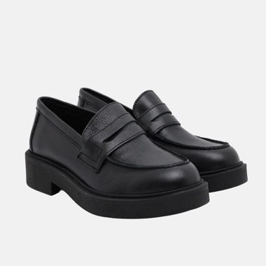 Black Leather Loafers (brand: sí barcelona)