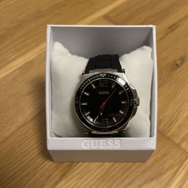 Guess Uhr