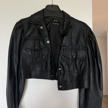 LEATHER CROP TOP JACKET 
